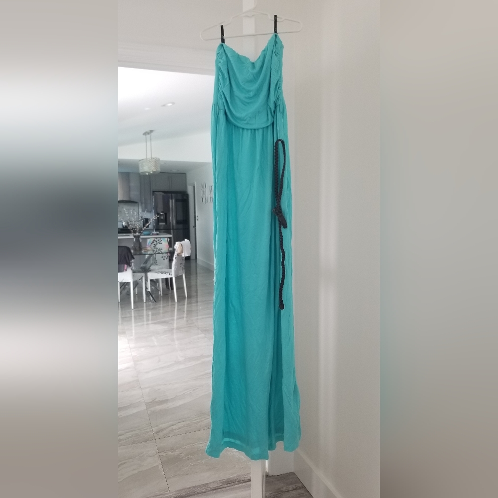 Iris Los Angels dress with belt